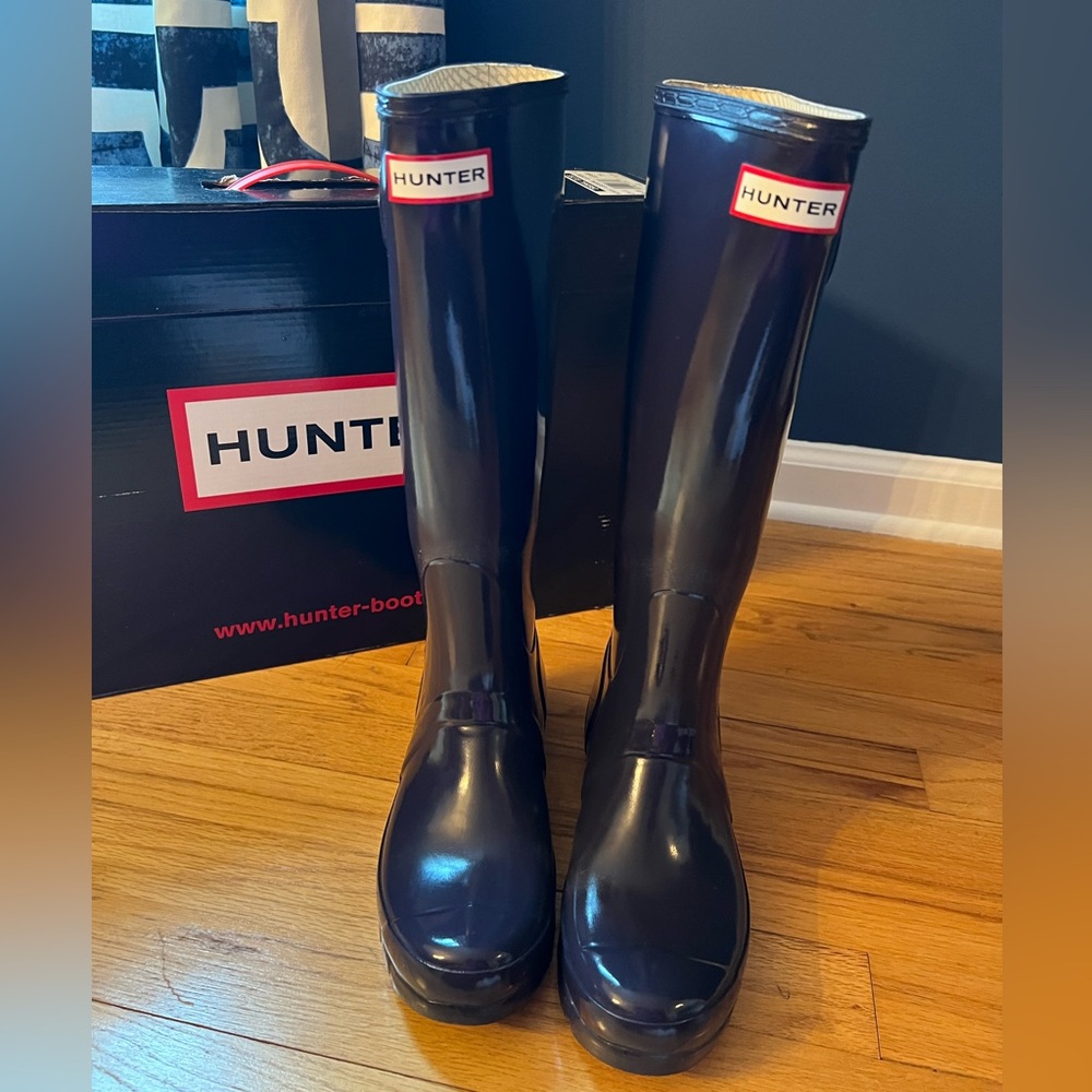 Hunter Original Gloss Tall Rain Boots Women Size 7 —Aubergine (deep purple)